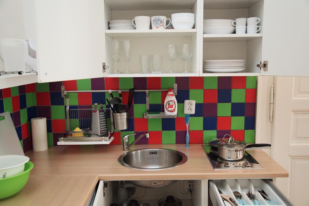 Charming Flats In Vinohrady | Praguestars Praga
